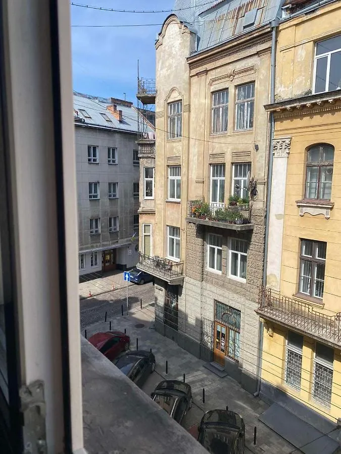 Lvapart 1 Вул Ковжуна Центр Не Далеко Від Ж Д Вокзалу Палацу Мистецтв Звітні Документи Lviv Apartment