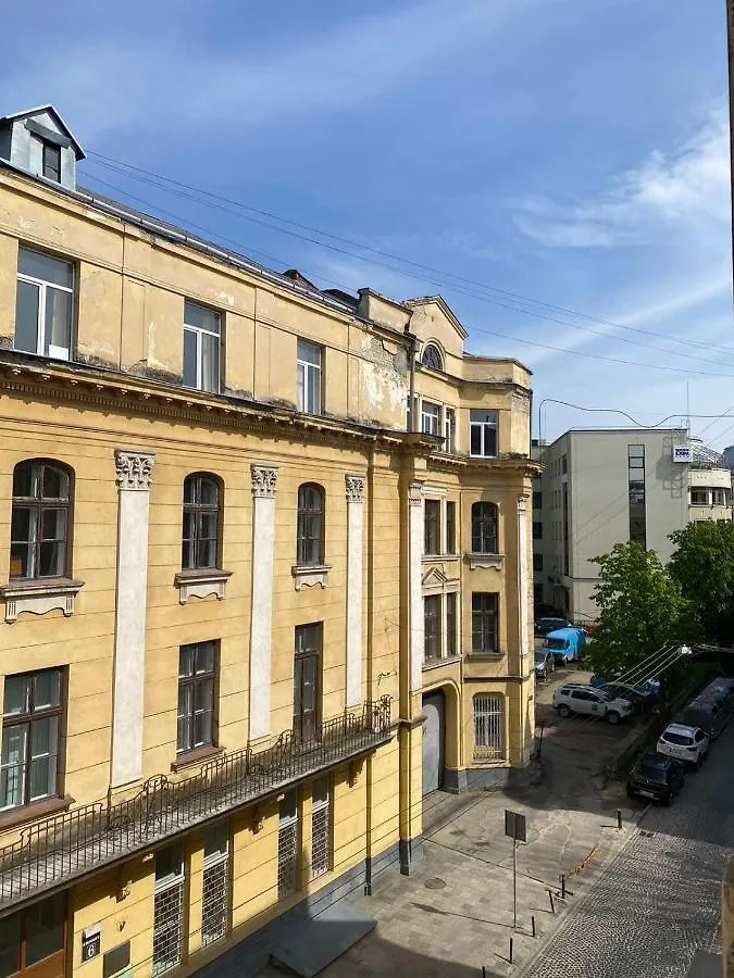 Lvapart 1 Вул Ковжуна Центр Не Далеко Від Ж Д Вокзалу Палацу Мистецтв Звітні Документи Lviv